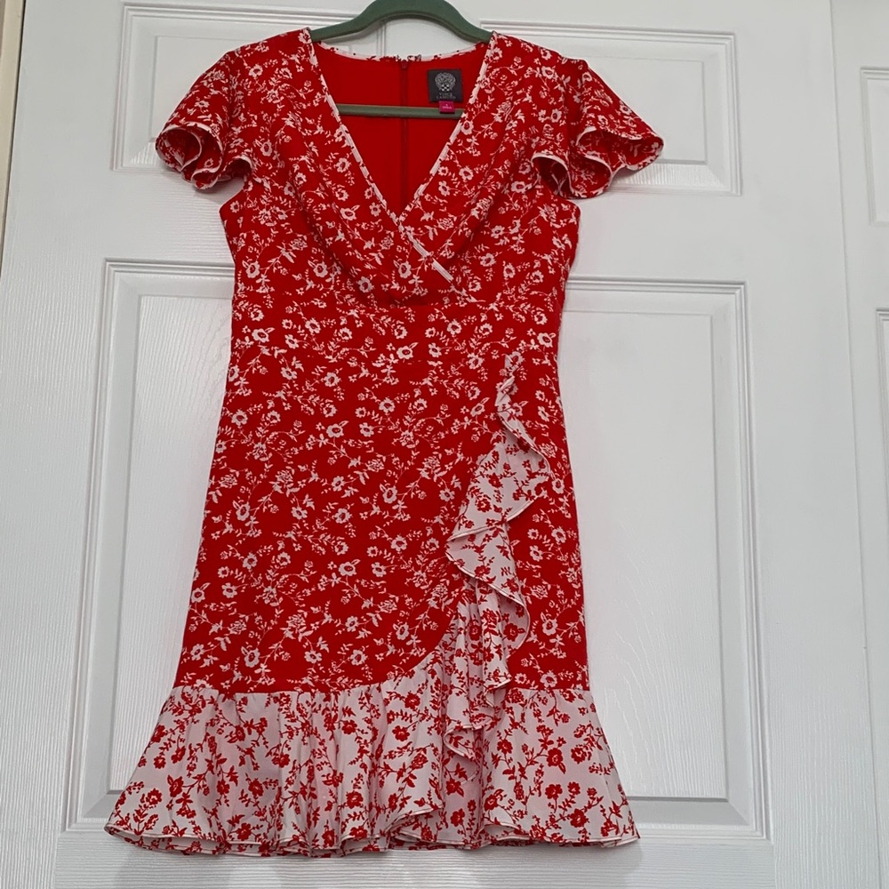 Vince Camuto Feminine Red and White Floral Midi Dress
